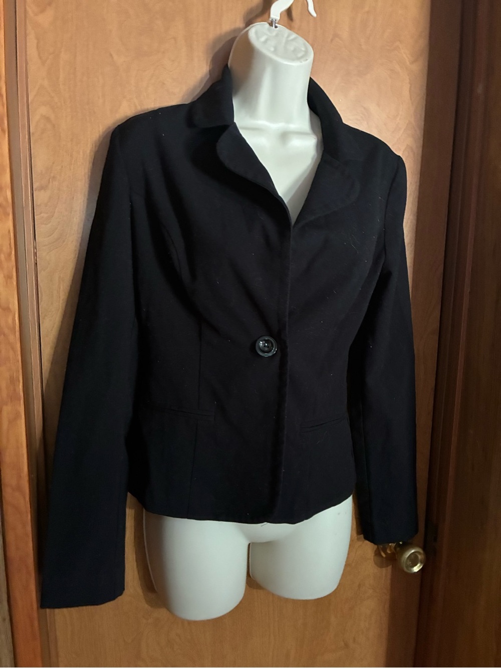 Classic Women's Black Single-Button Blazer Jacket